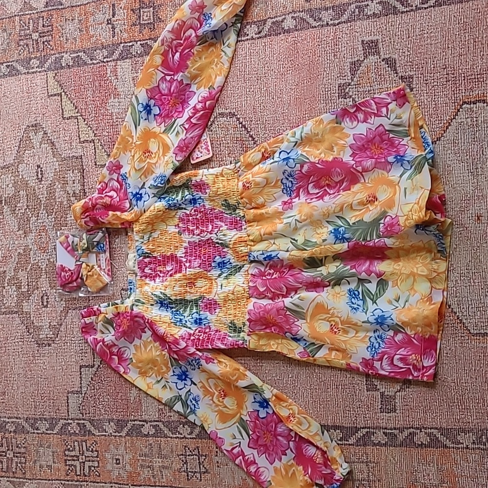 New never used cutest little short romper for gir